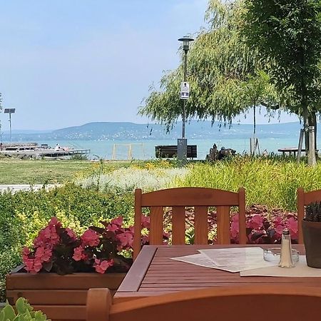 Apartmanhaz Horvath Apartment Balatonboglár Exterior photo