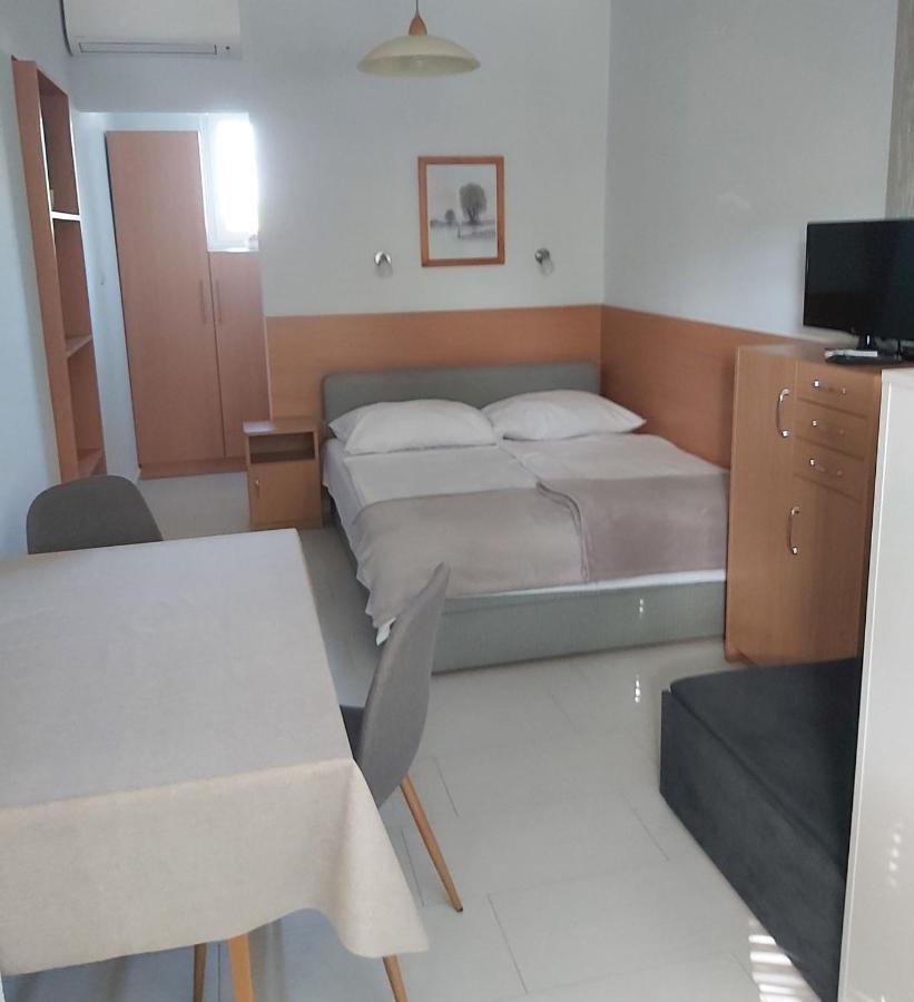 Apartmanhaz Horvath Apartment Balatonboglár Exterior photo