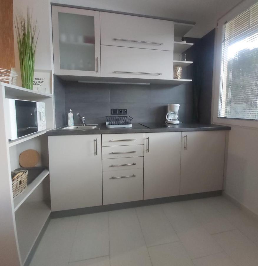 Apartmanhaz Horvath Apartment Balatonboglár Exterior photo