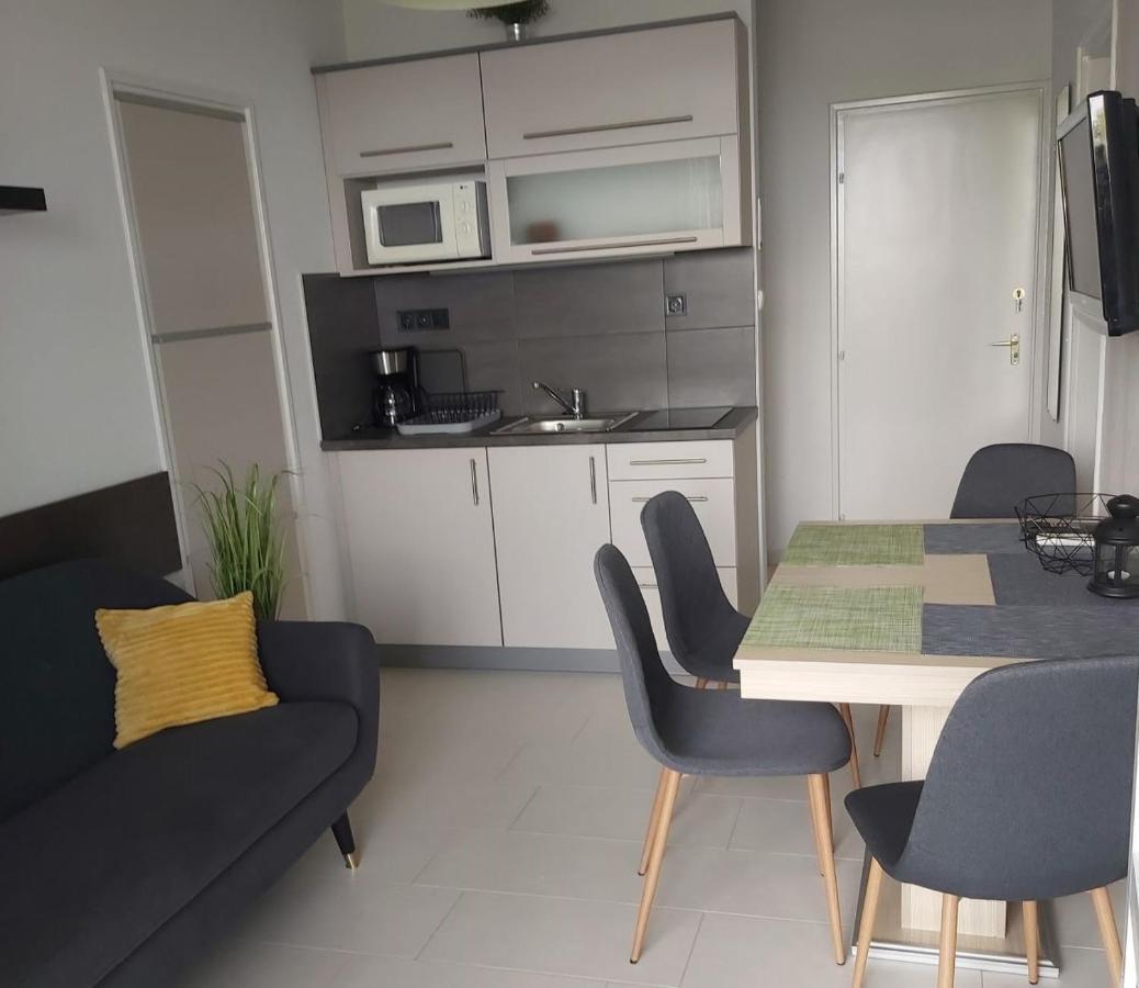 Apartmanhaz Horvath Apartment Balatonboglár Exterior photo