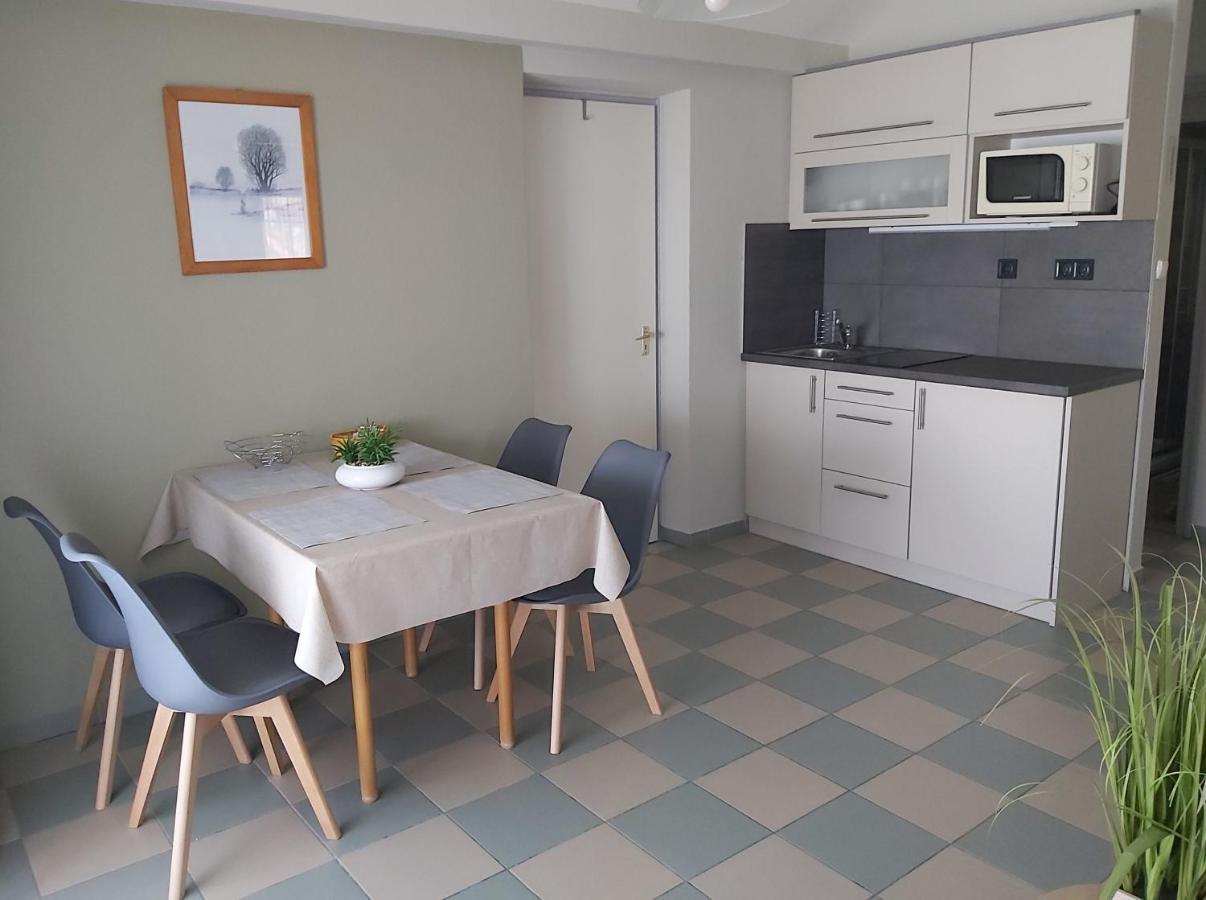 Apartmanhaz Horvath Apartment Balatonboglár Exterior photo