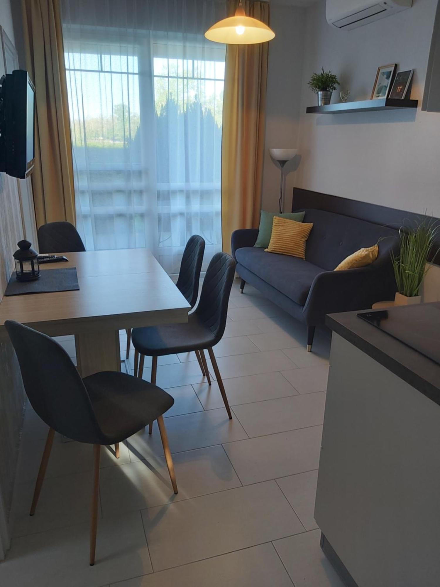 Apartmanhaz Horvath Apartment Balatonboglár Exterior photo
