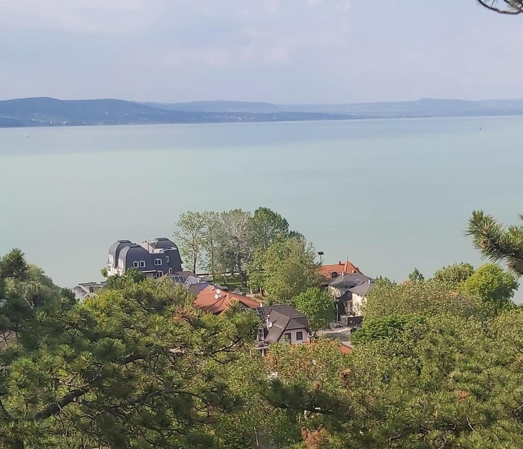 Apartmanhaz Horvath Apartment Balatonboglár Exterior photo
