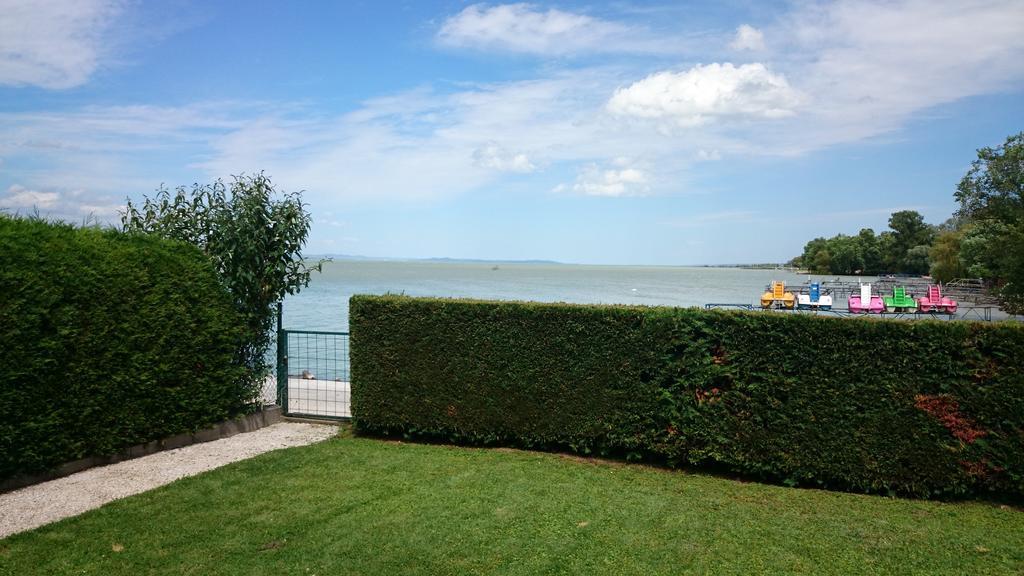 Apartmanhaz Horvath Apartment Balatonboglár Exterior photo